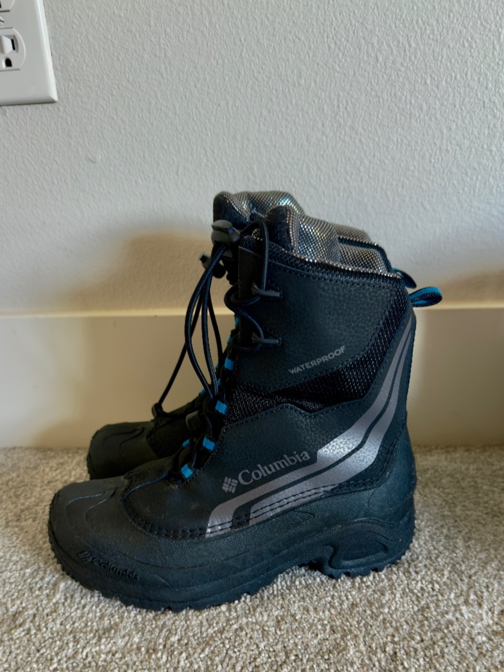 Columbia Sportswear Bugaboot Plus IV Omni-Heat Size: US NEW NO TAGS